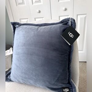 BRAND NEW UGG PILLOW!